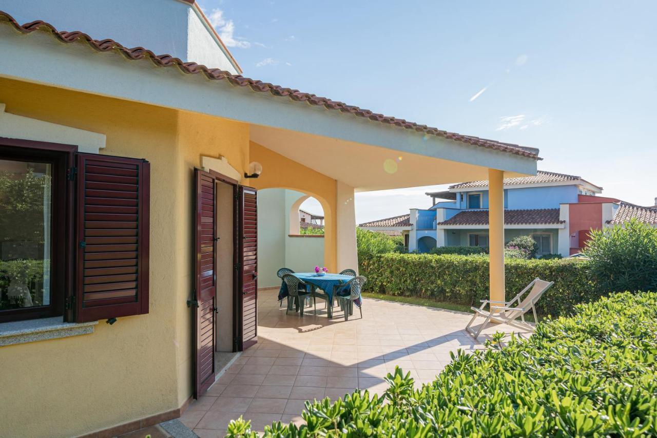 Apartments In Residence With Swimming Pool In Cala Girgolu Monte Petrosu Exterior photo