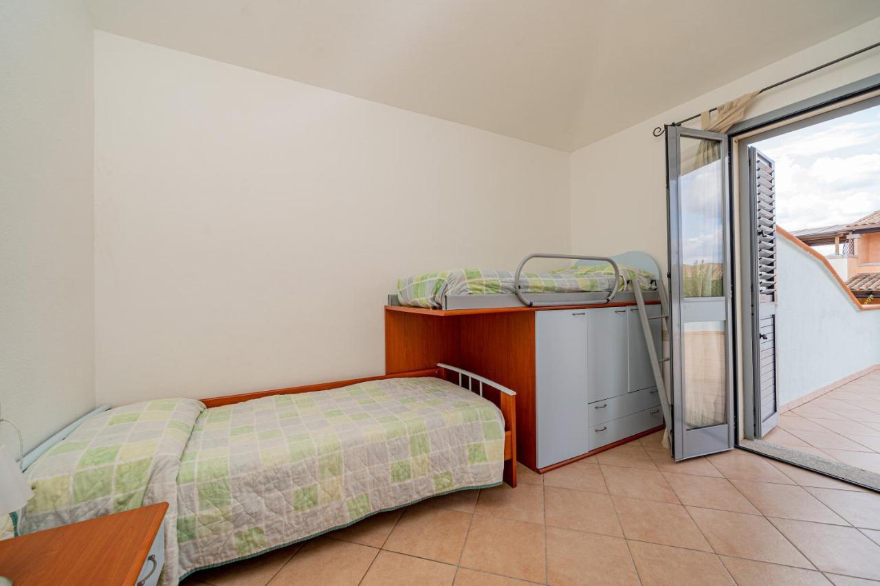 Apartments In Residence With Swimming Pool In Cala Girgolu Monte Petrosu Exterior photo